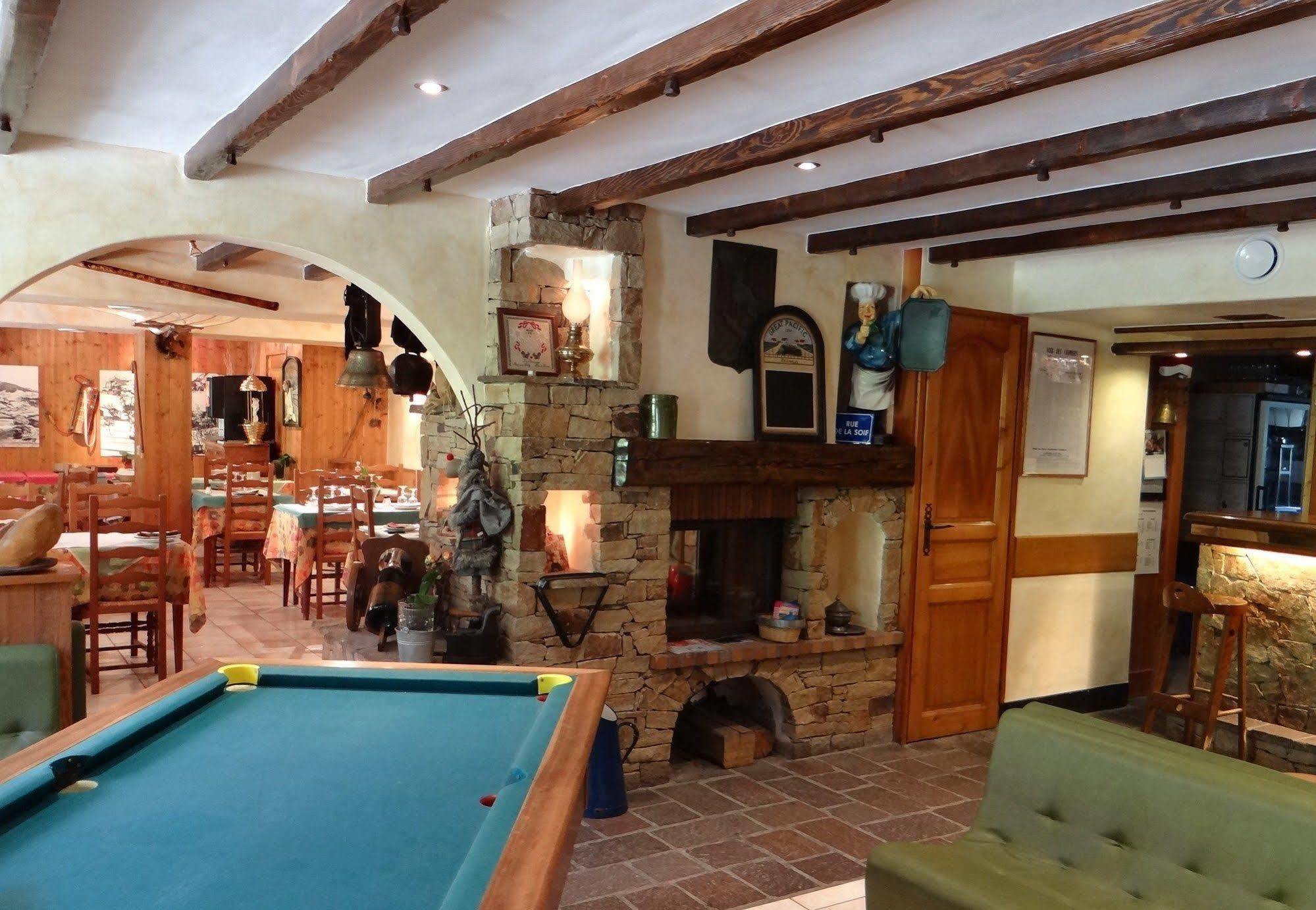 Hotel Les Bernards Praz-sur-Arly Luaran gambar