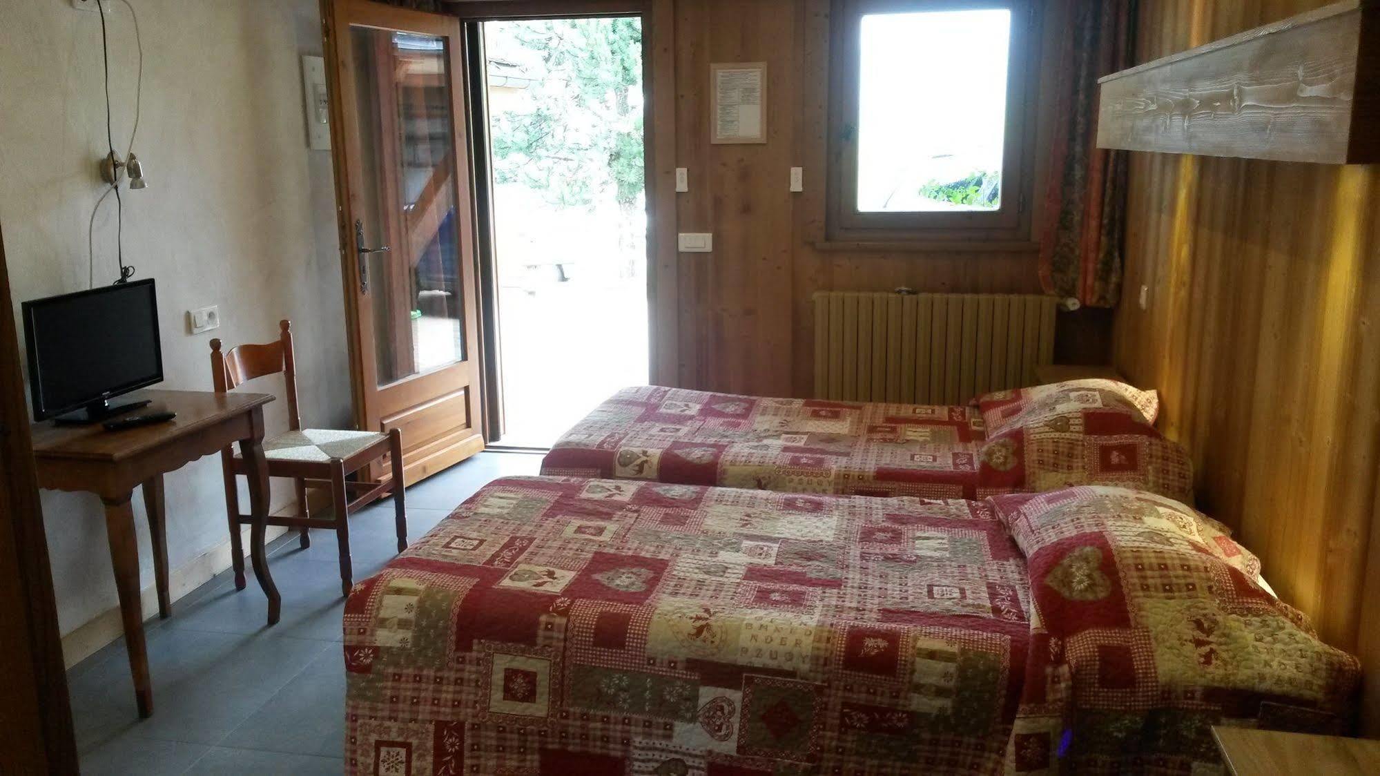 Hotel Les Bernards Praz-sur-Arly Luaran gambar